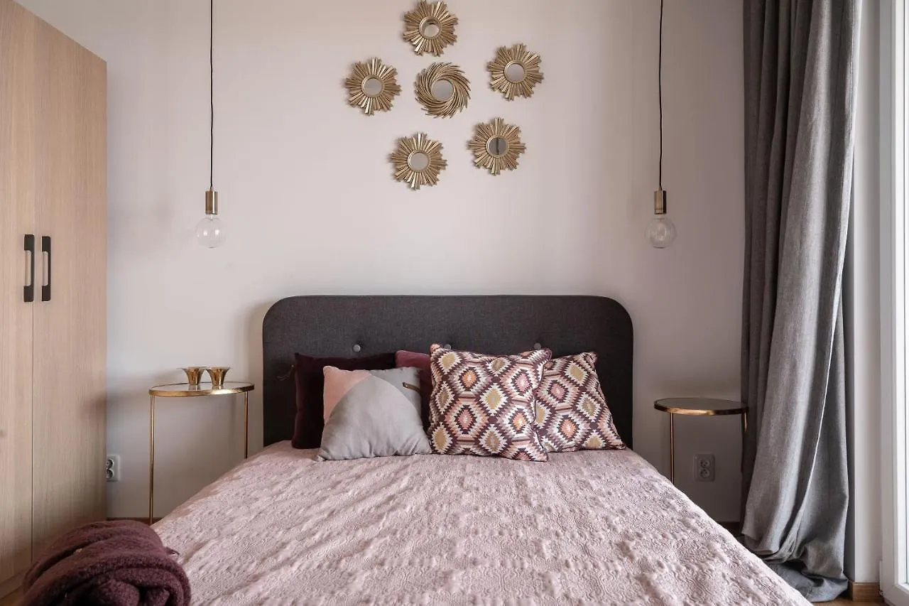 Rentplanet - Apartamenty Atal Tower Wrocław Appartement